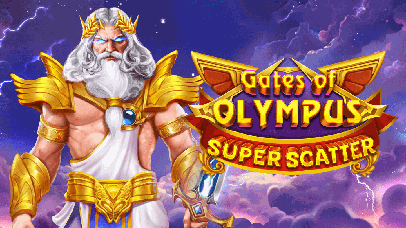Cinemascope-Ausschnitt aus Gates of Olympus Super Scatter: Zeus mit goldenen Flügelschultern und blauem Umhang neben dem 6x5-Walzenfeld mit weißem Vogel-Symbol, goldener Münze und lila Feder vor rosafarbenem Wolkenhimmel